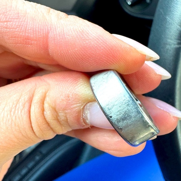 OURA RING 4 - Picture 2 of 3